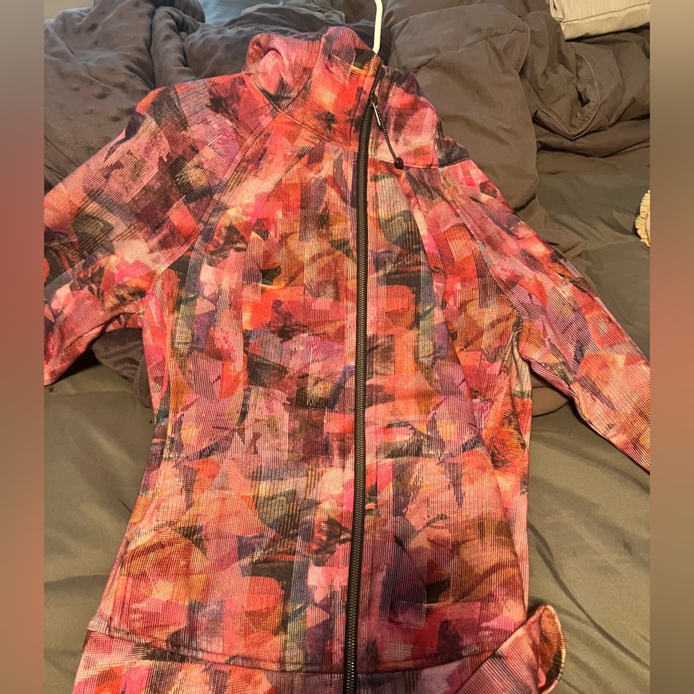 Lululemon zip up!